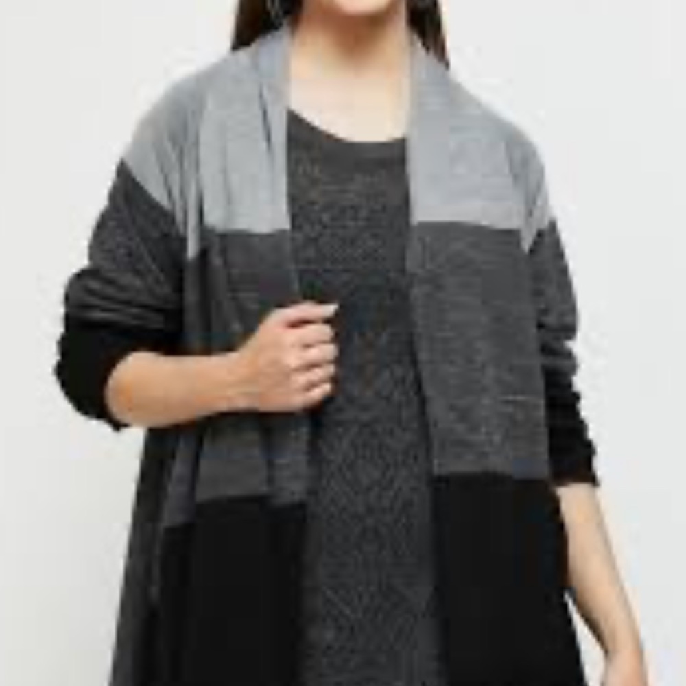 Kim Rogers Cozy Gray and Black Women's Sweater Colorblock Layered Size XL